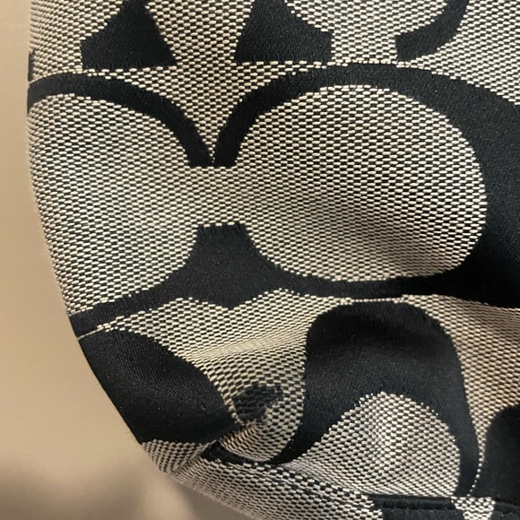 Coach shoulder bag authentic - Picture 6 of 7